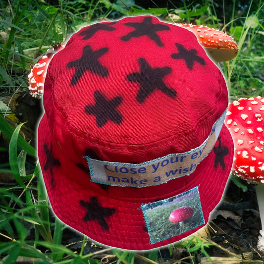 WISHFUL SHROOMS BUCKET HAT